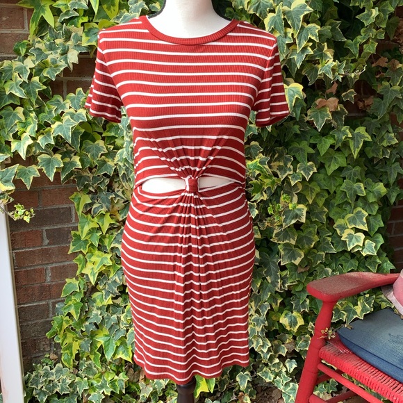 Forever 21 Dresses & Skirts - Forever 21 T-shirt dress with waist knot